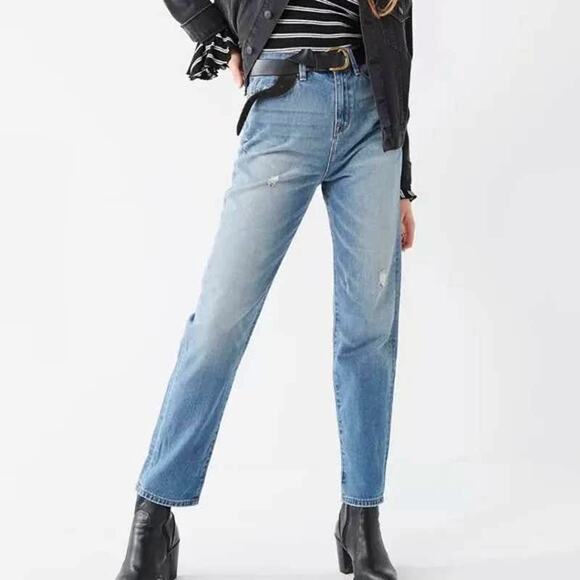 BDG | Mom High Rise Distressed Medium Wash Relaxed Fit Ankle Jeans - Picture 1 of 13